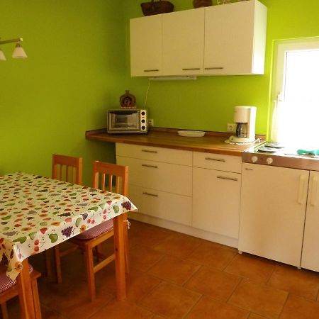 Ferienwohnungen An Den Linden Бург Екстериор снимка